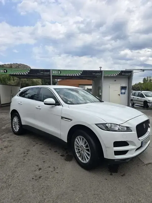Usado Jaguar F-Pace Prestige 179 CV (131 kW) 2017 Blanco SUV