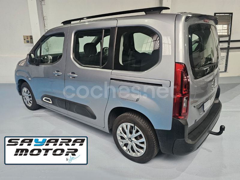 Usado Citroën Berlingo Feel 100 CV (73 kW) 2019 Gris / plata Monovolumen