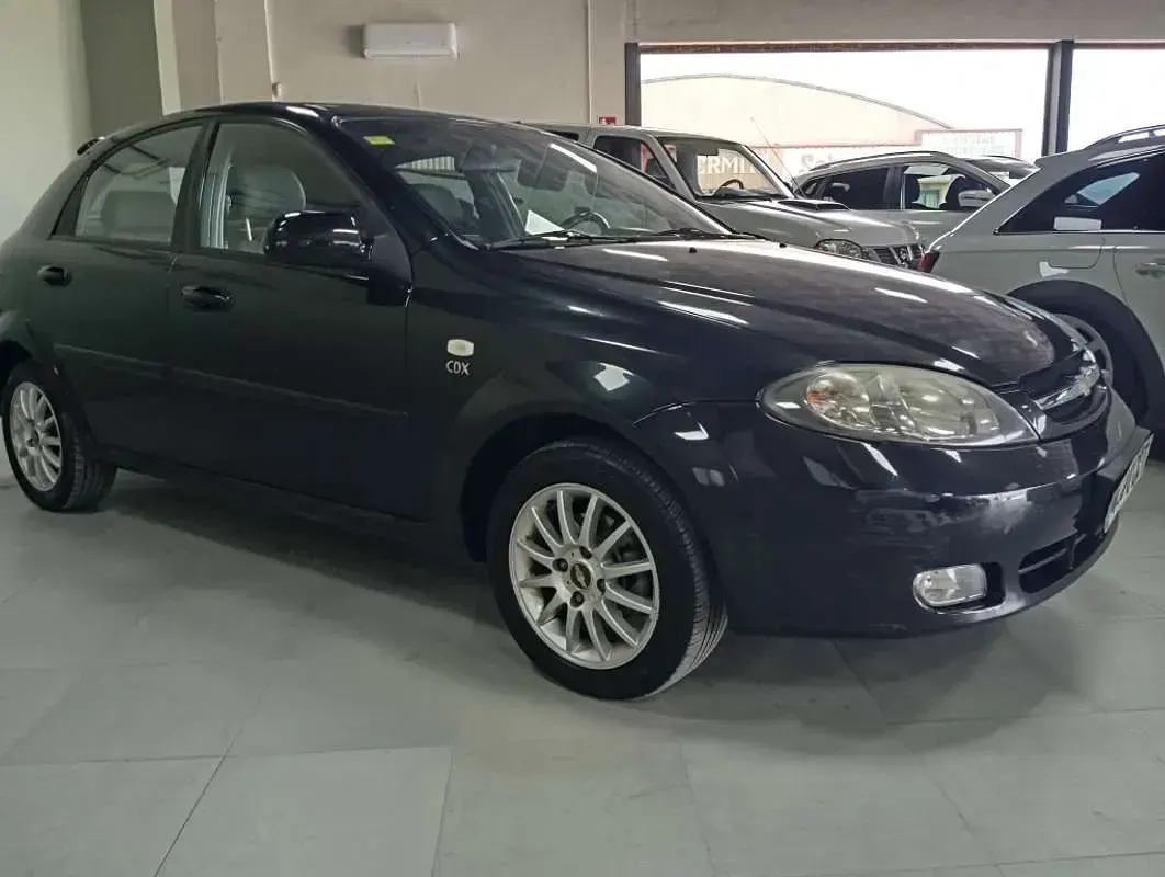 Usado Chevrolet Lacetti CDX 122 CV (89 kW) 2006 Negro Utilitario