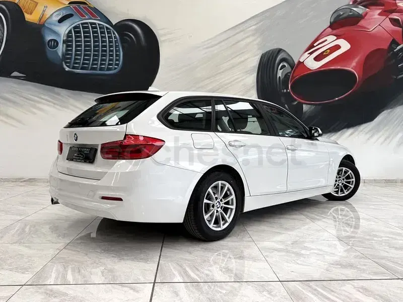 Usado BMW 318 150 CV (110 kW) 2018 Blanco Familiar