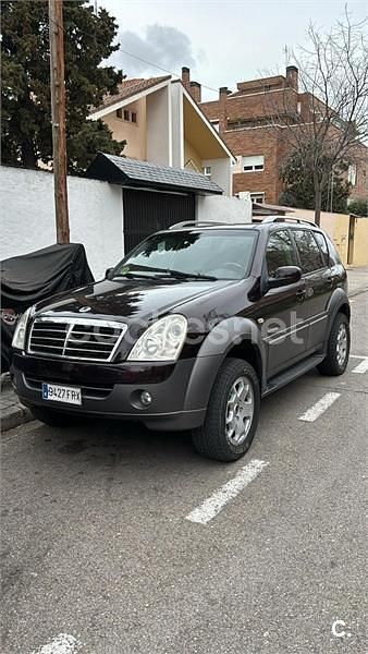 Usado Ssangyong (KGM) Rexton II Limited 165 CV (121 kW) 2007 Granate SUV