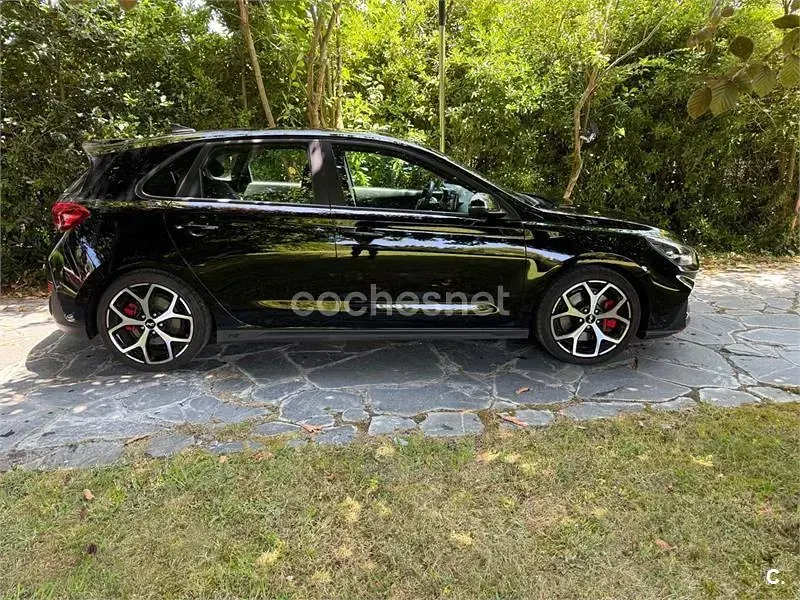 Usado Hyundai i30 250 CV (183 kW) 2023 Negro Berlina