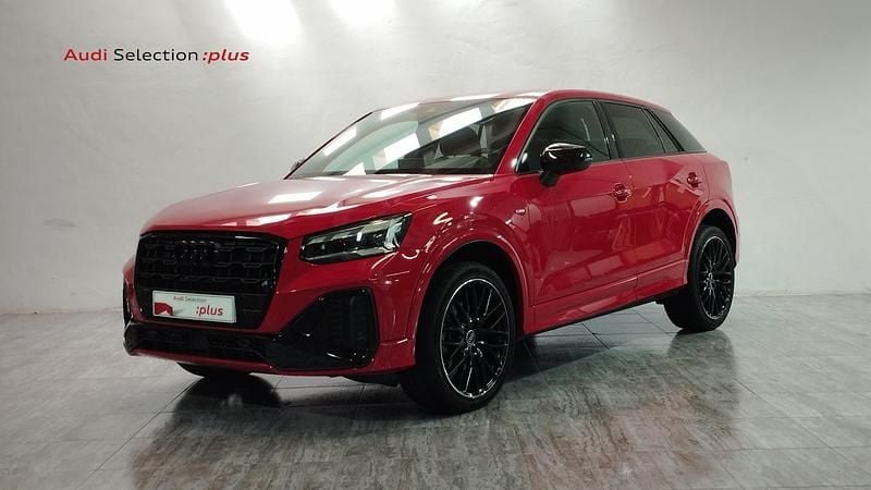 Rojo Usado 2024 Audi Q2 Sport SUV | 35.900 € (Caro) - Imagen 1/4