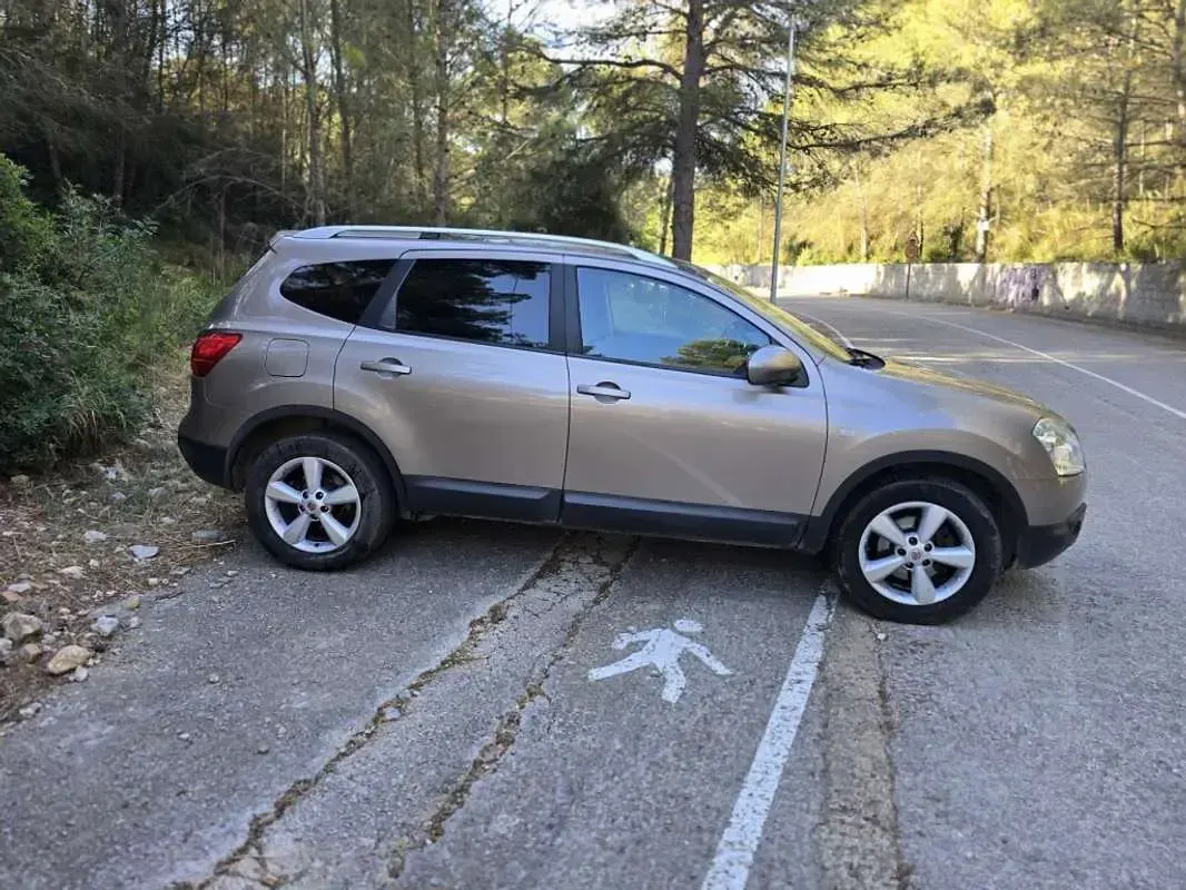 Usado Nissan Qashqai Acenta 141 CV (103 kW) 2009 Beige SUV