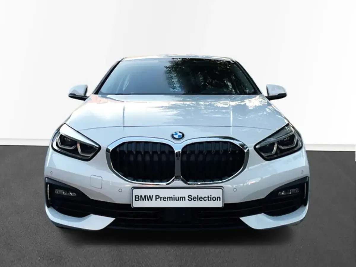 Usado BMW 116 116 CV (85 kW) 2023 Blanco Utilitario