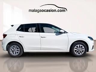 Usado Skoda Fabia Ambition 95 CV (69 kW) 2023 Blanco Berlina
