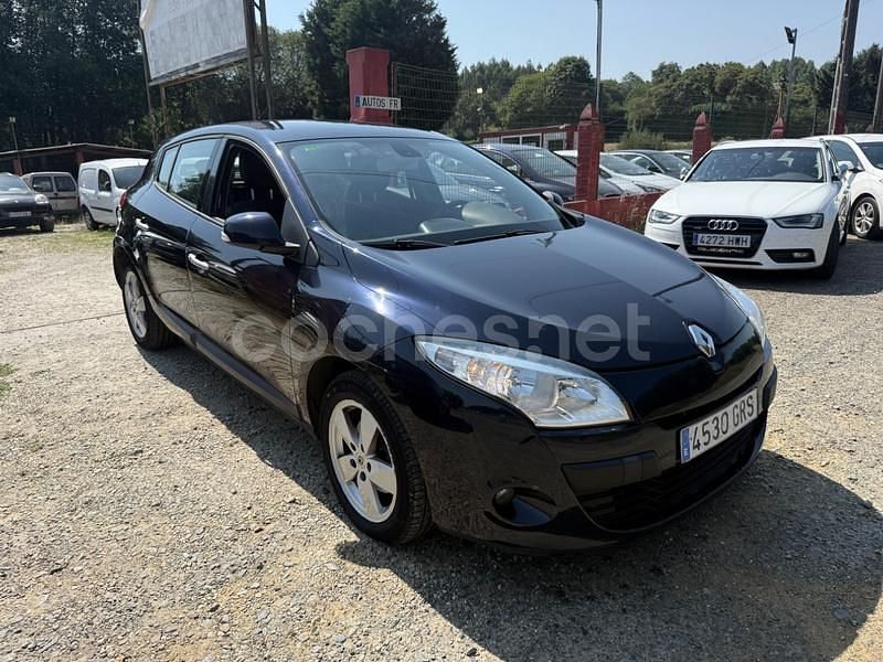 Azul Usado 2010 Renault Mégane III Dynamique Berlina | 3850 € (Un poco caro) - Imagen 1/4