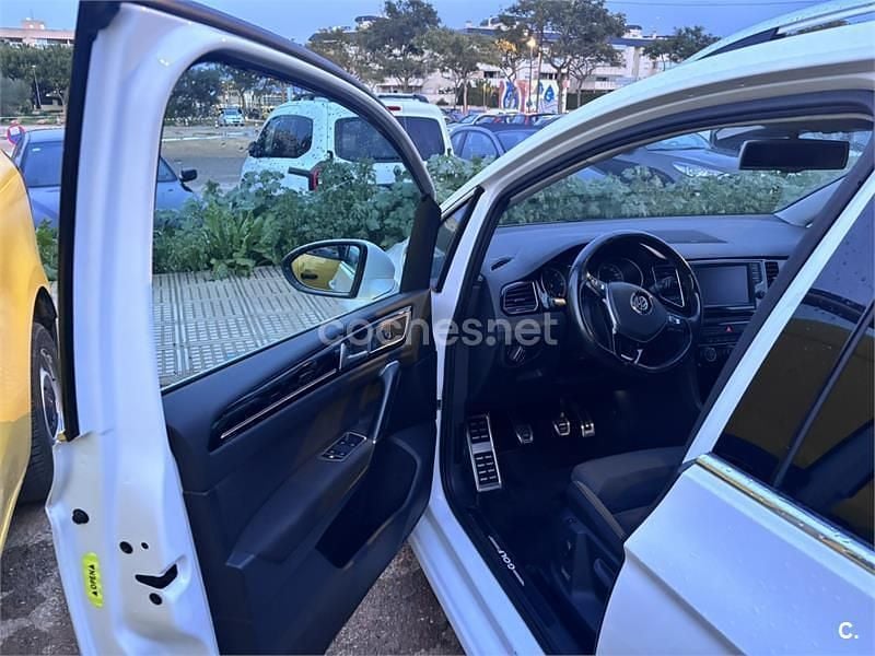 Usado VW Golf Sportsvan Sportline 150 CV (110 kW) 2015 Blanco Monovolumen