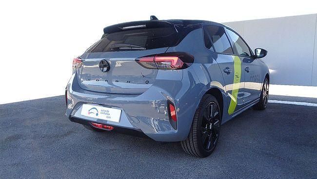 Usado Opel Corsa-e 114 kW (156 CV) 2023 Gris Utilitario