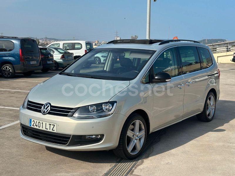 Gris / plata Usado 2012 VW Sharan Advance Monovolumen | 13.990 € (Un poco caro) - Imagen 1/4