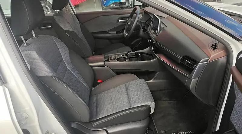 Usado Nissan X-Trail Acenta 213 CV (156 kW) 2024 Blanco SUV