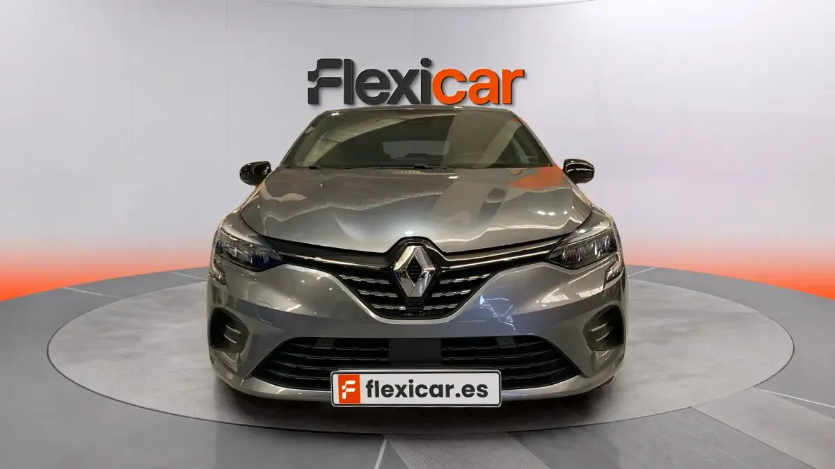 Usado Renault Clio V Techno 143 CV (105 kW) 2023 Gris Berlina