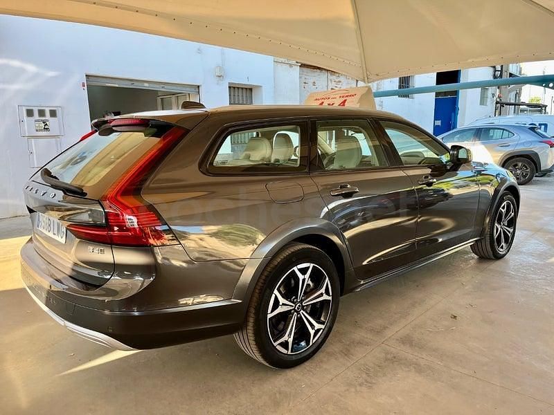 Usado Volvo V90 CC Core 197 CV (144 kW) 2022 Gris / plata Familiar