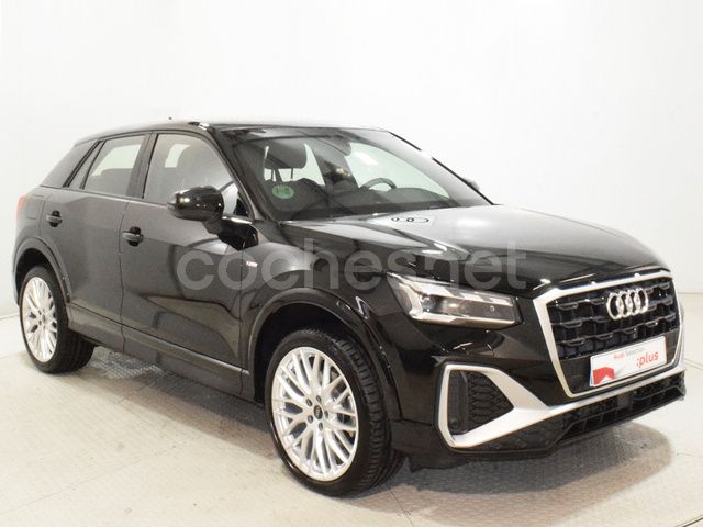 Negro Usado 2024 Audi Q2 Ambiente SUV | 31.400 € (Precio justo) - Imagen 1/4