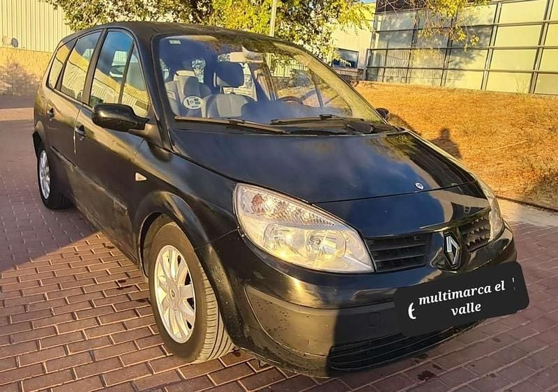 Usado Renault Grand Scénic II Dynamique 106 CV (77 kW) 2007 Negro Monovolumen