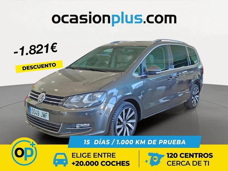 Usado VW Sharan Sportline 150 CV (110 kW) 2017 Marrón Monovolumen
