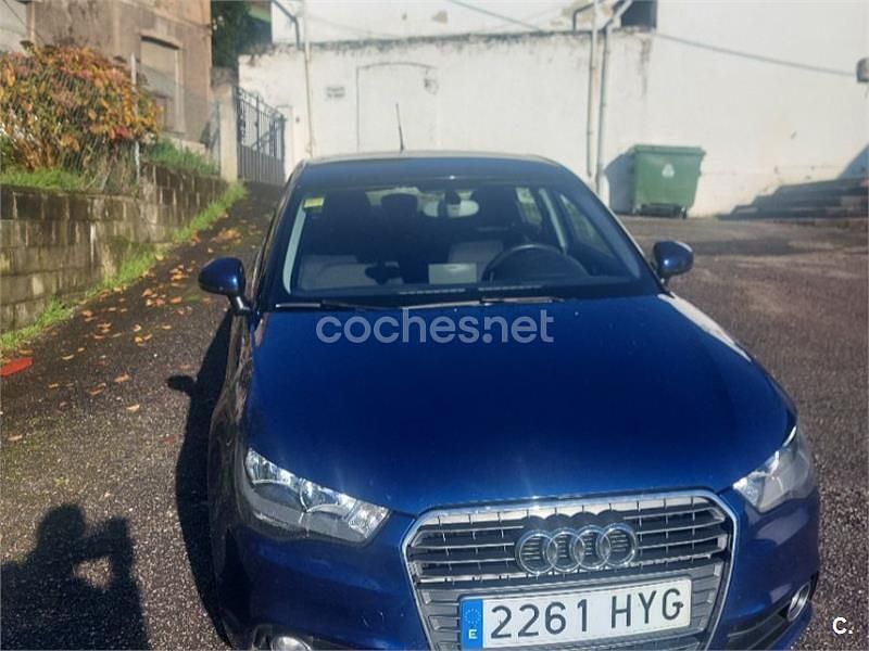 Usado Audi A1 Sportback Ambition 90 CV (66 kW) 2014 Azul Utilitario