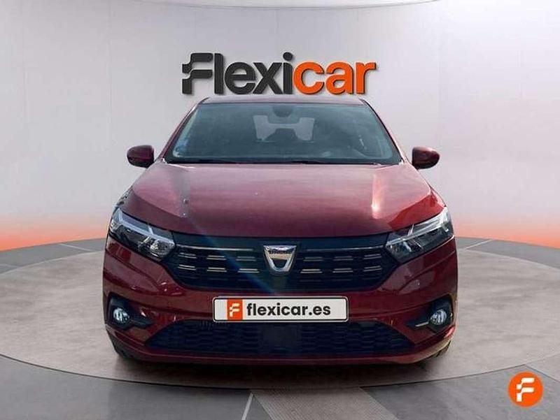 Usado Dacia Sandero Comfort 91 CV (66 kW) 2021 Rojo Utilitario