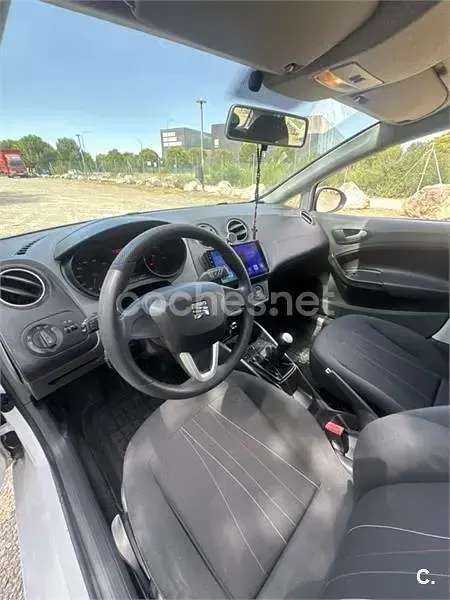 Usado Seat Ibiza Copa 85 CV (62 kW) 2012 Blanco Berlina