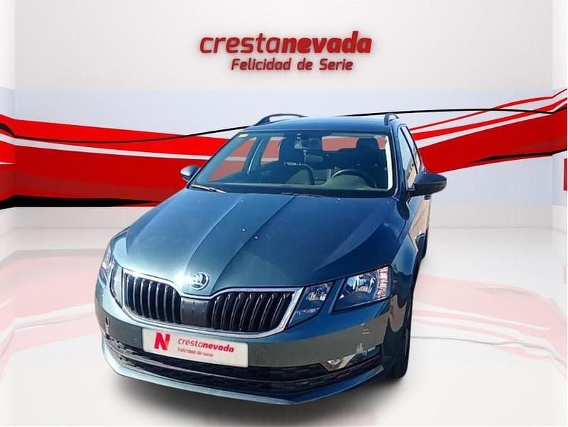 Usado Skoda Octavia 130 CV (95 kW) 2020 Gris Familiar
