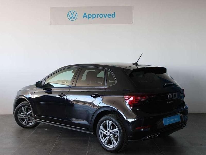 Usado VW Polo R-line 116 CV (85 kW) 2024 Negro Utilitario