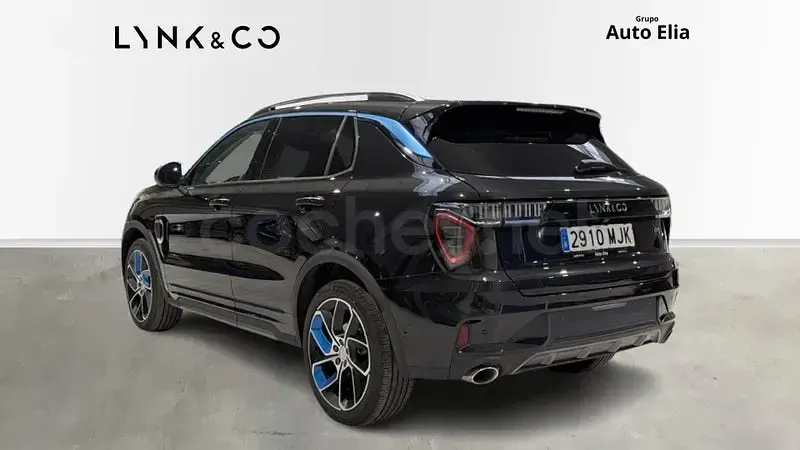 Usado Lynk & Co 01 261 CV (191 kW) 2023 Negro SUV