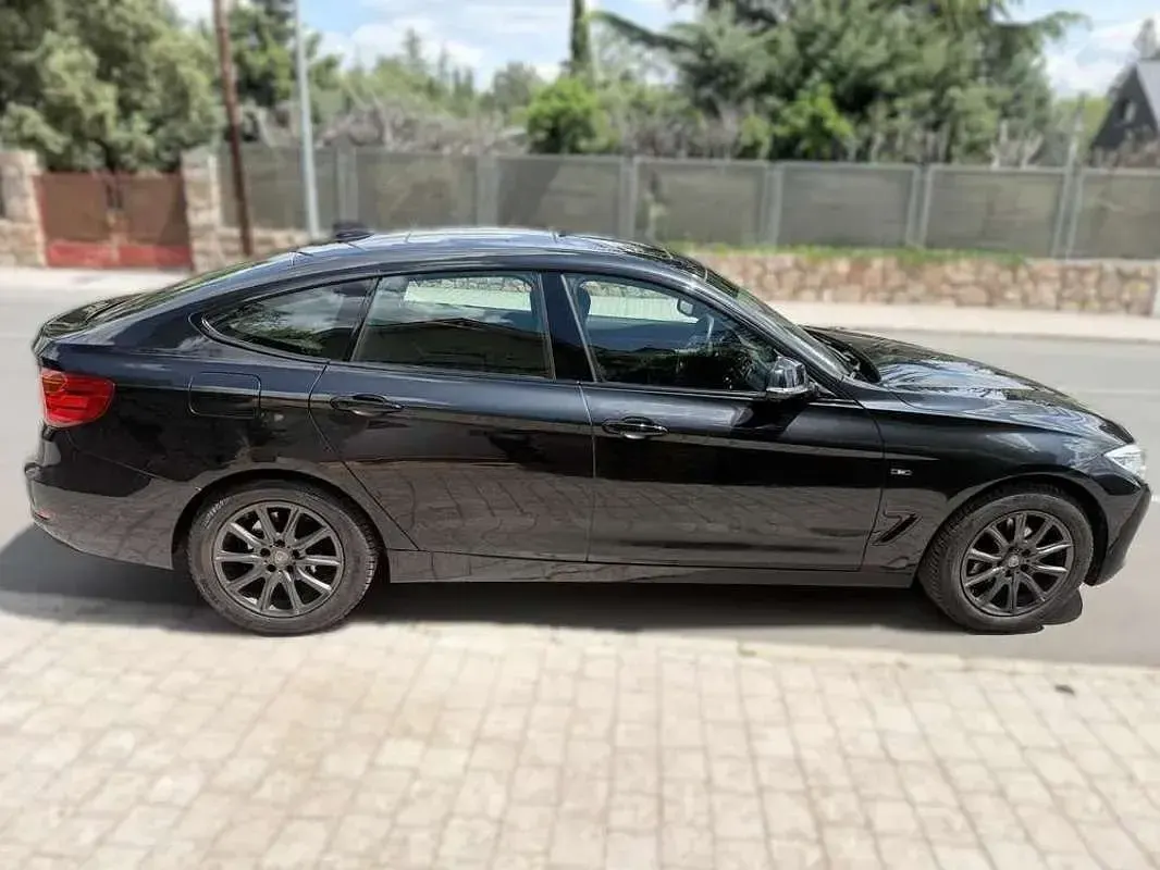 Usado BMW 320 Gran Turismo 184 CV (135 kW) 2014 Negro Berlina