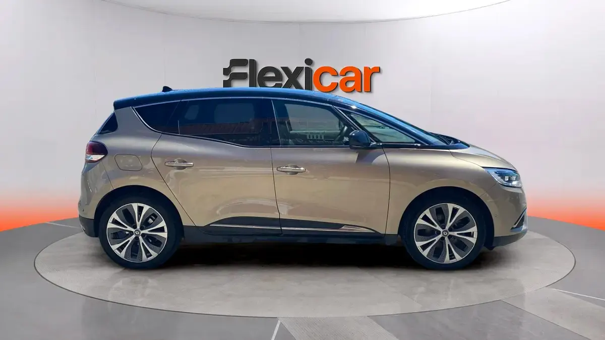 Usado Renault Scenic E-Tech Zen 131 CV (96 kW) 2017 Amarillo Monovolumen