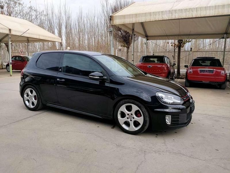Usado VW Golf VI GTI 211 CV (155 kW) 2011 Negro Utilitario
