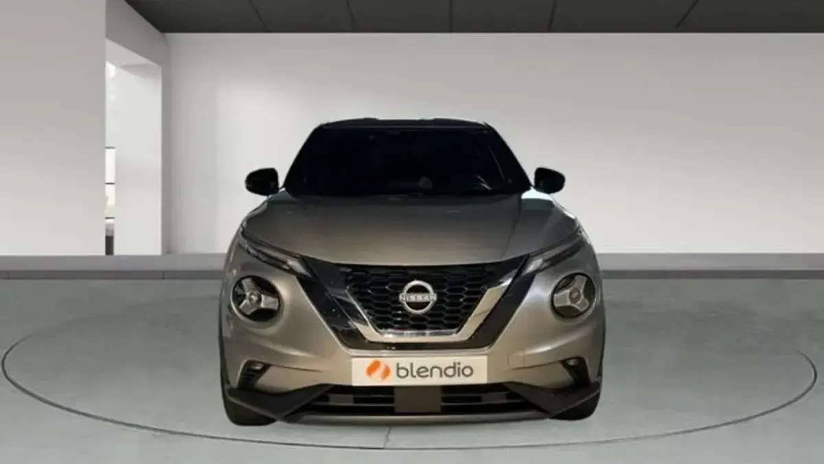 Używany Nissan Juke N-Connecta 116 KM (85 kW) 2024 Szary SUV