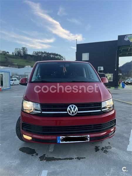 Usado VW Caravelle Trendline 114 CV (83 kW) 2018 Rojo Monovolumen