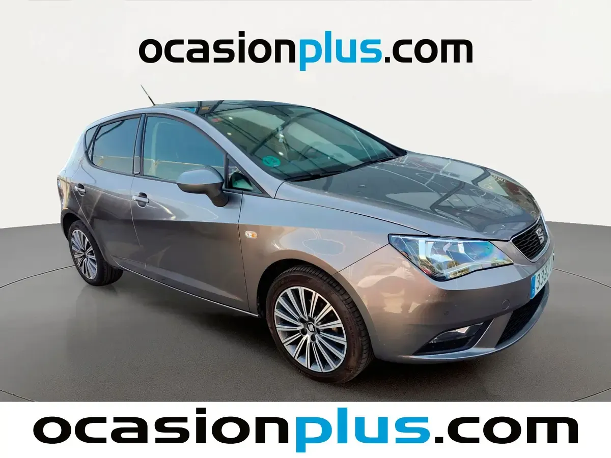 Usado Seat Ibiza CONNECT 95 CV (69 kW) 2016 Gris Utilitario