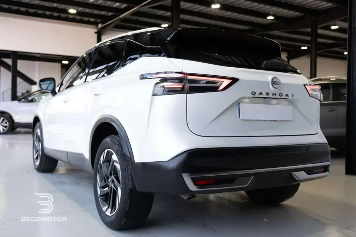 Usado Nissan Qashqai 139 CV (102 kW) 2025 Blanco SUV