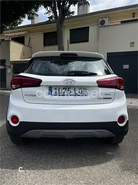 Usado Hyundai i20 Active 100 CV (73 kW) 2020 Blanco Utilitario