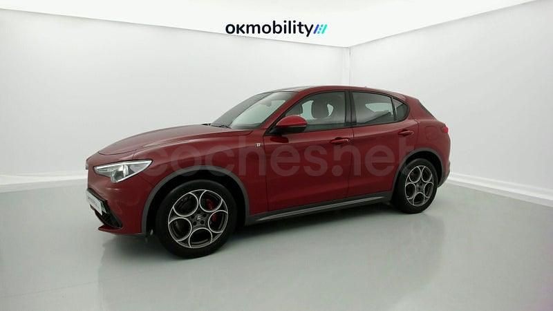 Usado Alfa Romeo Stelvio Ti 210 CV (154 kW) 2022 Rojo SUV