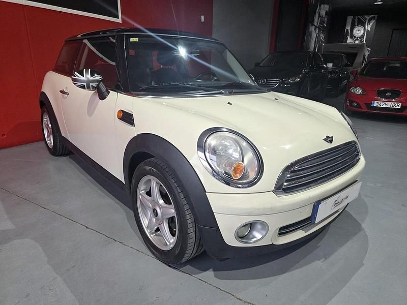 Usado Mini Cooper 120 CV (88 kW) 2007 Blanco Utilitario