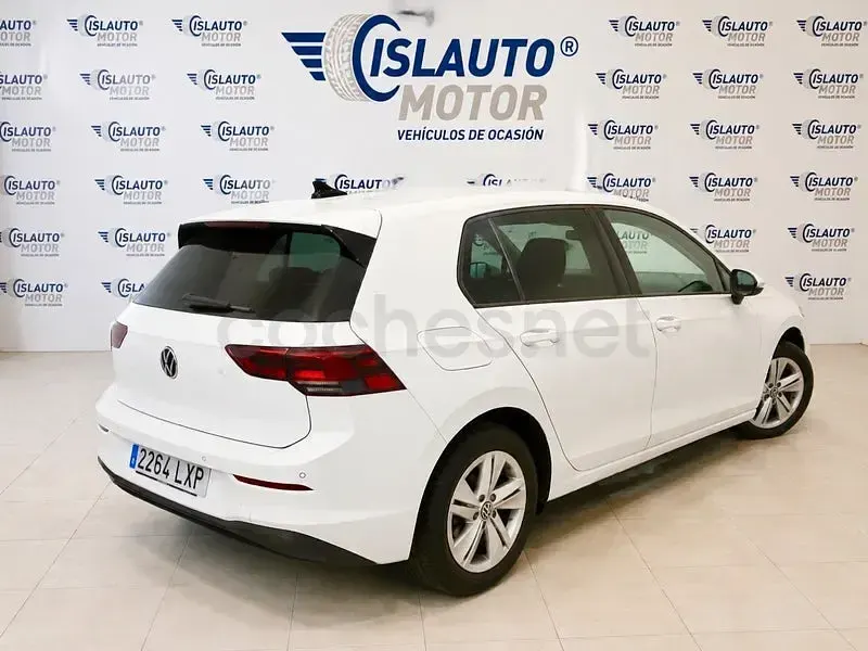 Usado VW Golf VIII Life 110 CV (80 kW) 2022 Blanco Berlina