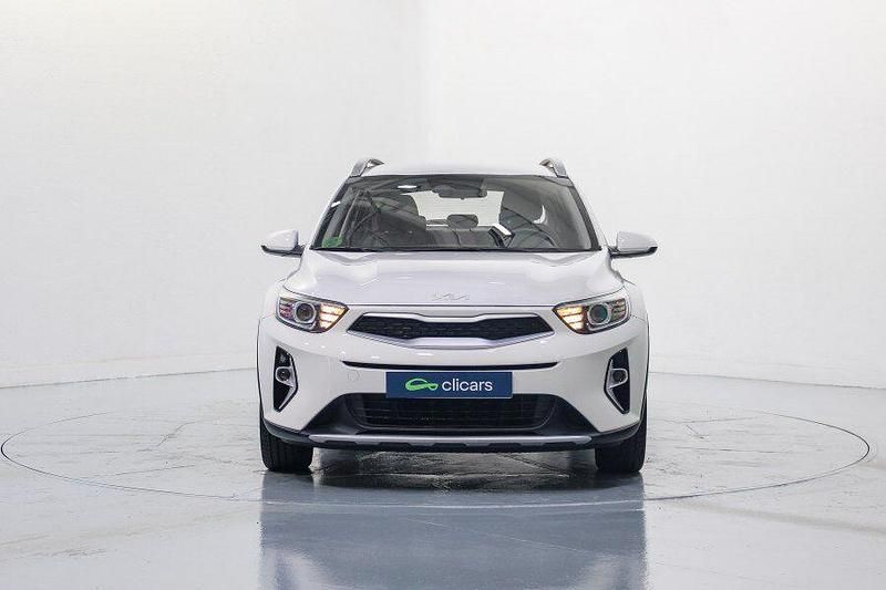 Usado Kia Stonic 84 CV (61 kW) 2024 Blanco SUV
