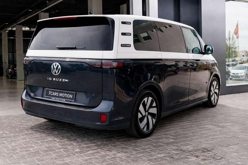 Usado VW ID. Buzz Pro 150 kW (204 CV) 2023 Azul Monovolumen