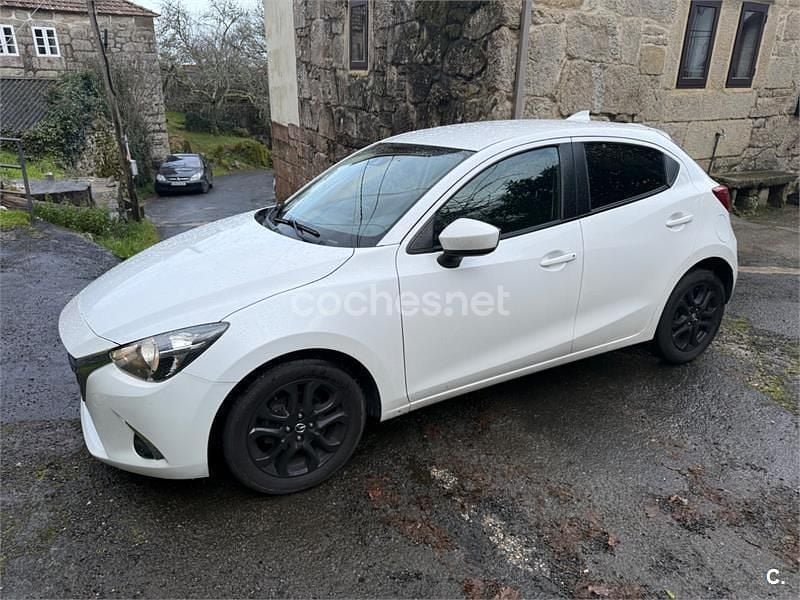 Blanco Usado 2018 Mazda 2 Edition Berlina | 10.000 € (Un poco caro) - Imagen 1/4