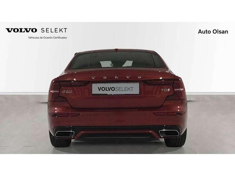Usado Volvo S60 R-Design 250 CV (183 kW) 2021 Rojo Berlina