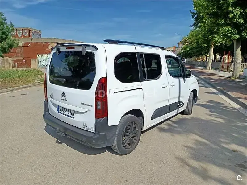 Usado Citroën Berlingo Feel 102 CV (75 kW) 2021 Blanco Monovolumen