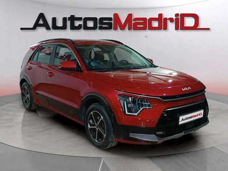 Usado Kia Niro 131 CV (96 kW) 2025 Rojo SUV