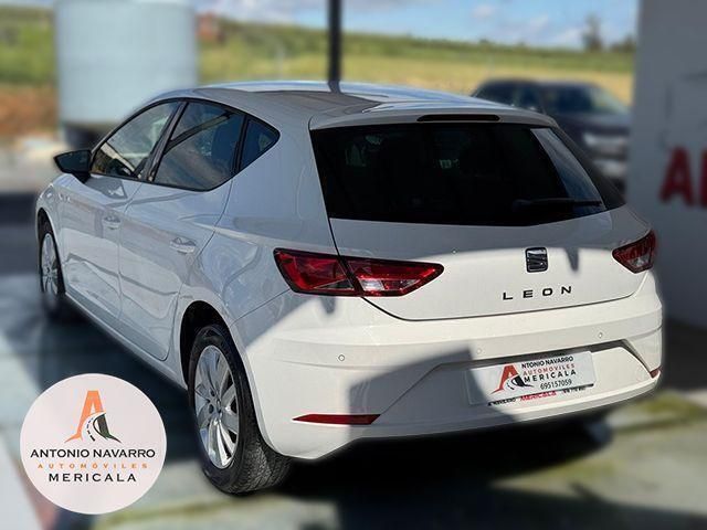 Usado Seat Leon Ecomotive 116 CV (85 kW) 2018 Blanco Berlina