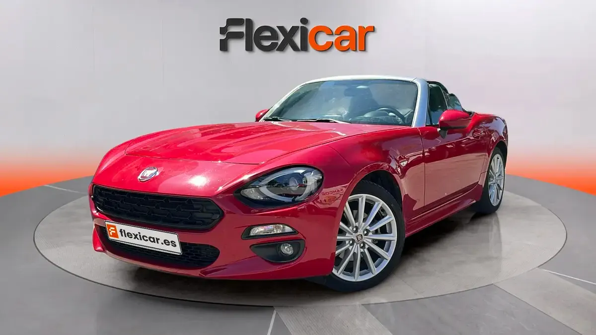 Usado Fiat 124 Spider Lusso 140 CV (102 kW) 2019 Rojo Descapotable