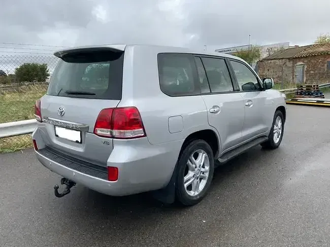 Usado Toyota Land Cruiser 286 CV (210 kW) 2008 Gris SUV