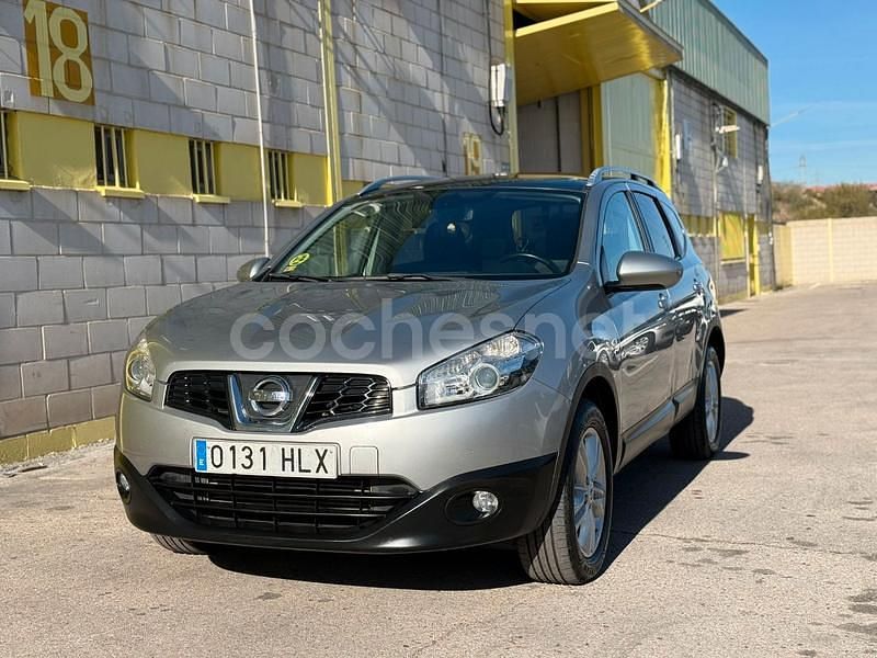 Gris / plata Usado 2012 Nissan Qashqai +2 Acenta SUV | 6990 € (Precio justo) - Imagen 1/4