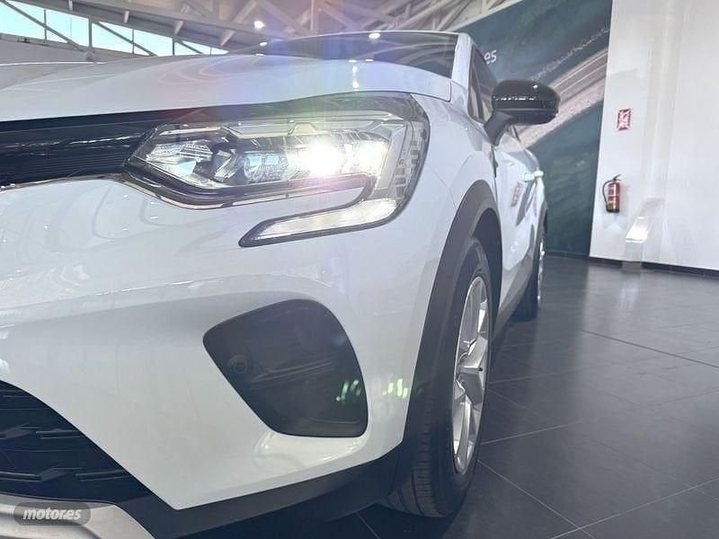 Usado Renault Captur Intens 100 CV (73 kW) 2021 Blanco SUV
