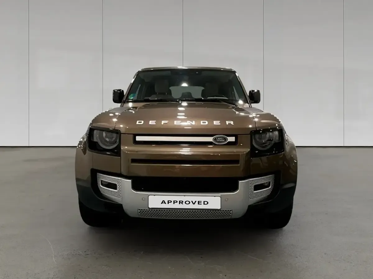 Usado Land Rover Defender SE 249 CV (183 kW) 2023 Gondwana stone gloss SUV