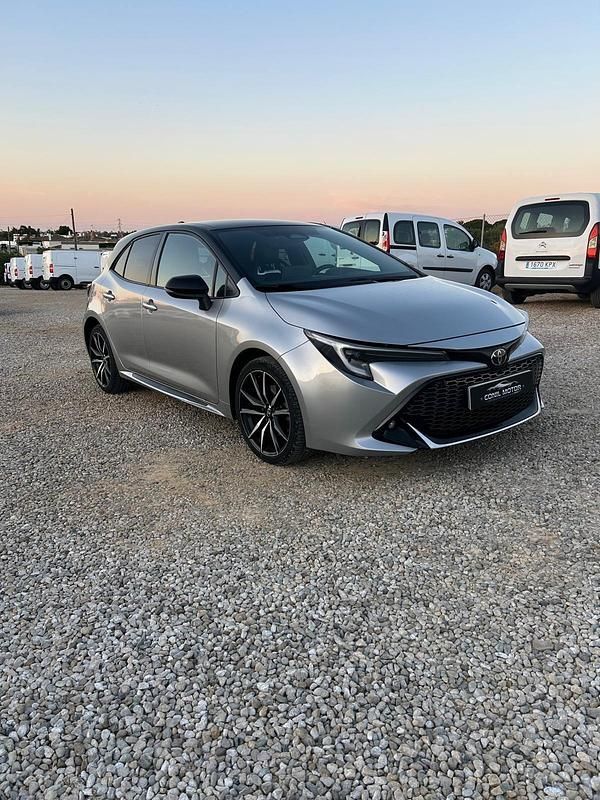 Usado Toyota Corolla Sport 196 CV (144 kW) 2023 Gris Utilitario